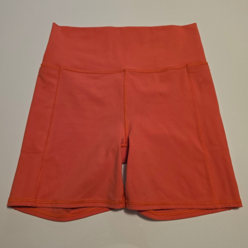 Vuori Studio Pocket Shorts High Rise Athletic Yoga Biker Shorts Orange Small
